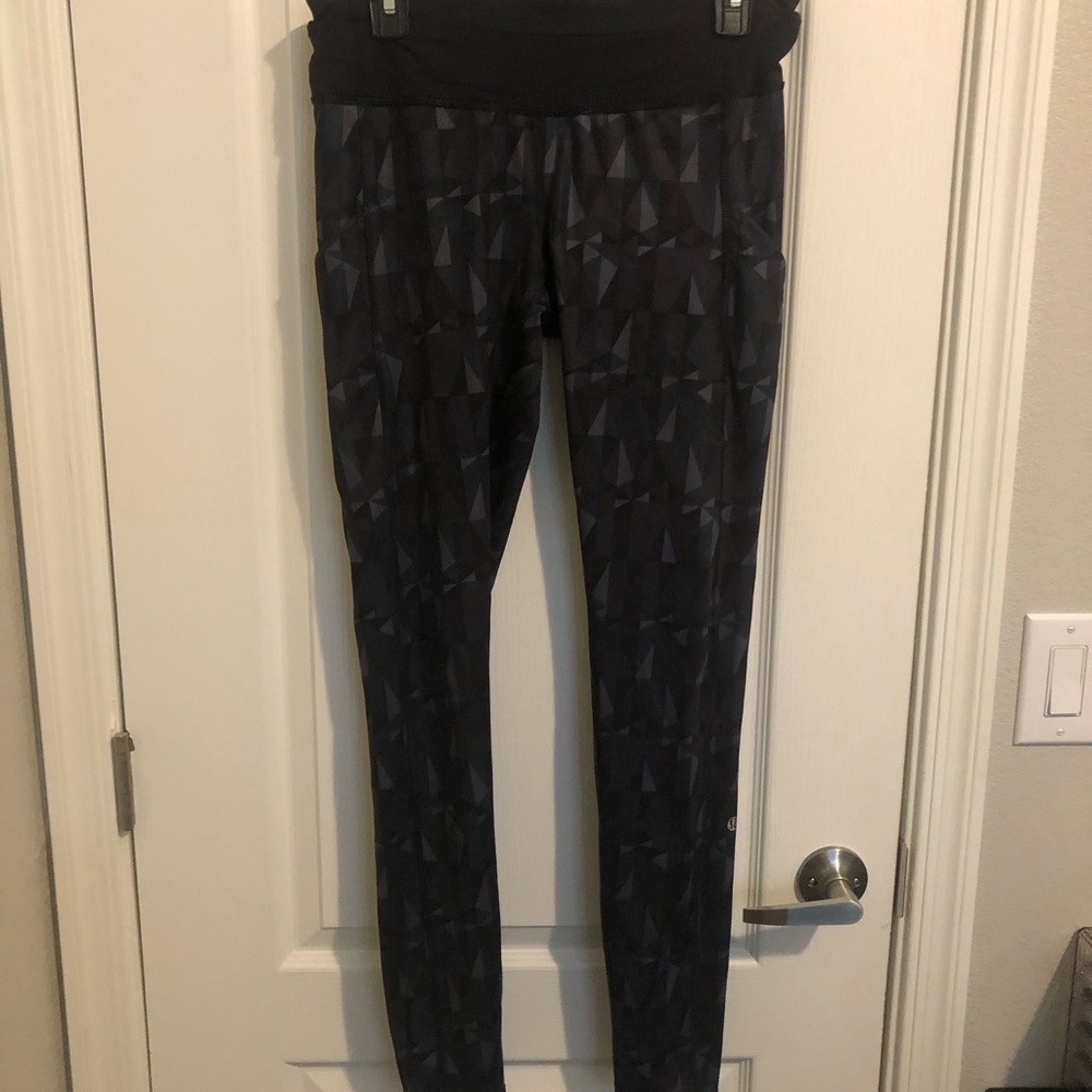 Lululemon Speed Leggings Stained Glass Size 8